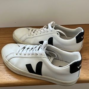 Veja Esplar Sneakers